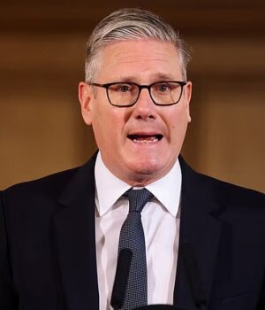 108562551-15812581-Keir_Starmer_had_a_short_conversation_with_John_Swinney-a-20_1778621719662.jpg