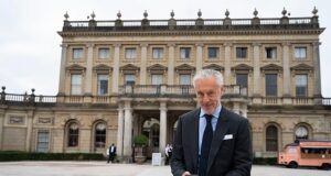 Um império global de hotéis de luxo – incluindo o favorito real Cliveden House – que ajudou a colocar os irmãos de Londres na lista dos mais ricos da Grã-Bretanha, com uma fortuna de £ 5,68 bilhões