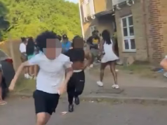 Gritadores correm para salvar suas vidas enquanto tiros soam no momento aterrorizante em que um adolescente foi morto a facadas em uma festa em um feriado bancário.