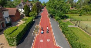 A primeira ‘rua para bicicletas’ da Inglaterra chega a Cambridge, que adora bicicletas, apesar das reclamações de residentes e motoristas