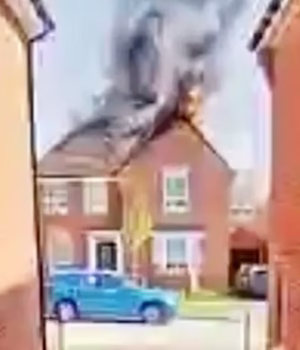 108926301-15854881-Shocking_ring_doorbell_footage_captured_the_moment_solar_panels_-m-10_17799649549.avif