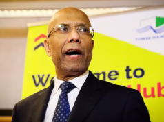 O salário do prefeito socialista corrupto de Tower Hamlets aumenta 13 por cento, para £ 92.000 por ano, enquanto os vereadores aumentam seu próprio salário em £ 178.000