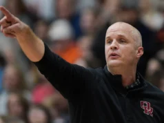 O ex-Vol se aposentou como treinador de basquete
