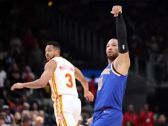 Uma derrota de 47 pontos sobre os Hawks na primeira metade do jogo 6 foi o número mais selvagem já registrado