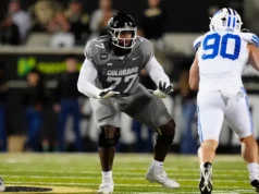 Escotismo de verão de 2027: Jordan Seaton, OT, LSU