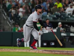 Hoskins e Dilwater derrotaram o Guardians Athletics por 8-5