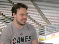 Stankoven continua a crescer, provando ser importante para a corrida dos Canes à Stanley Cup