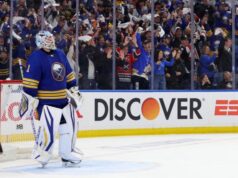 Ken Ukko-Pekka Lukkonen é o goleiro titular do Sabres esta noite sobre Alex Lyon.