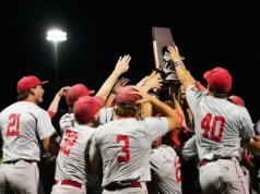 Como Dennison chegou à College World Series com uma seqüência de 44 vitórias consecutivas