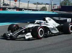 A nova equipe de F1 da Cadillac fez sua estreia nos EUA em Miami, com ambos os carros terminando em terceiro lugar consecutivo
