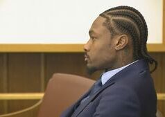 Um júri está sentado no julgamento de agressão do ex-astro dos Patriots Stefon Diggs