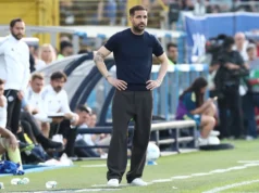 Como o técnico Cesc Fabregas fala sobre a rivalidade entre Nico Paz, Ancelotti e Alonso-Vinicius no Real Madrid