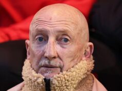 Holloway ‘arrasado’ com Swindon eliminado dos play-offs