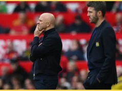 Slott alerta que pode ter problemas com a FA por comentários “inteligentes” na derrota do Liverpool