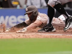 Bogaerts acerta o single verde, Andujar e Machado homer enquanto Padres vence o White Sox para encerrar a derrapagem de 4 jogos