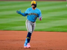 Contreras teve 4 rebatidas novamente e a aposta combinada sem rebatidas dos Brewers foi arruinada na vitória por 6-1 sobre os Nationals.