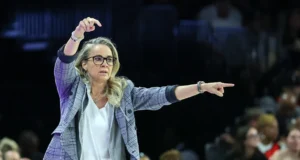 Becky Hammon revela de forma colorida a disparidade nos lances livres após a derrota dos Ases para os Wings: ‘Dê-me meu pênalti’