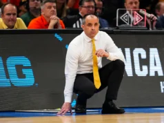 Ben McCollum supostamente concordou com um novo contrato de 6 anos após uma corrida no Iowa Elite Eight