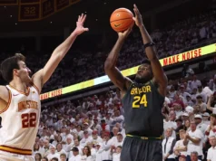 Tounde Yessoufou retirou-se do draft da NBA e se comprometeu com o St.
