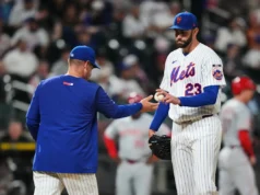 O Mets transferiu David Peterson para o bullpen e colocou Shawn Mania em seu lugar