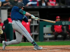 Raley rebateu o grand slam e o home run de 3 corridas enquanto os Mariners derrotavam Murakami e White Sox na vitória por 12-8