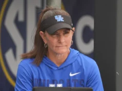 O softball de Kentucky caiu para o último lugar na classificação da SEC para a temporada de 2026