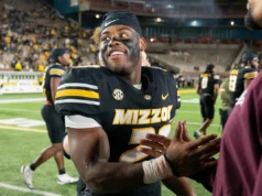 O running back do Missouri, Ahmed Hardy, está em condição estável após ser baleado em um show