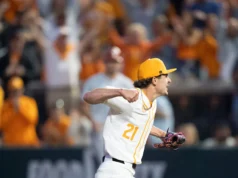 Tegan Kuhns, do beisebol do Tennessee, completa 15 anos em um início “inacreditável”