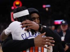 Os Knicks continuaram a aumentar sua sequência histórica, que os levou às finais da NBA