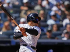 Grisham lidera o Yankees à 16ª vitória em 19 jogos, por 9-2 sobre o Rangers, mas Dominguez bate na parede.