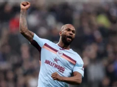 Milan ainda não contratou atacante