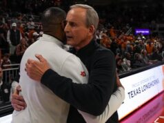Rick Barnes, do Tennessee, recusa a ‘opção de qualidade’ para preencher a vaga final na escalação após o sucesso do Portal