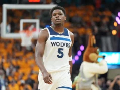 A faísca de Anthony Edwards fora do banco ajuda os Timberwolves a roubar o jogo 1 fora de casa do Spurs, 104-102