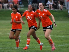 Dois gols no final deram ao futebol de Sturgis uma vitória na abertura do distrito