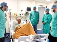 ‘Foi realmente comovente’: Rashid Khan e Mohammad Nabi visitam o hospitalizado Shapoor Zadran em um reencontro emocionante