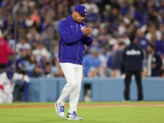 Mookie Betts retornará de uma tensão oblíqua quando os Dodgers abrirem sua série contra os Giants na segunda-feira