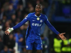O time da Série A faz uma oferta pelo zagueiro de £ 35 milhões da Premier League