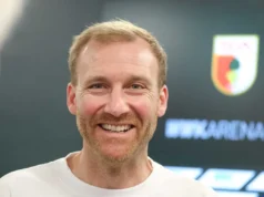 O exclusivo Benjamin Weber de Augsburg aprecia a importância do caráter através dos ‘decisivos’ Manuel Baum e Noahkai Banks e Anton Cade.