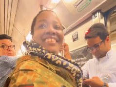 Agressor maluco consegue um acordo amoroso depois de lançar abusos anti-semitas no metrô e puxar o cabelo de uma mulher