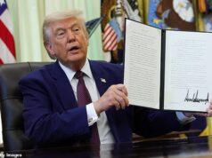 O expurgo DOGE de Trump contra-ataca: oito mil trabalhadores federais enfrentam cortes sob ordem abrangente