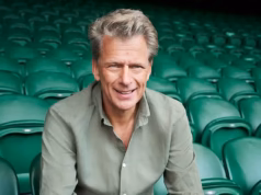 Andrew Castle diz que está ‘destruído’ depois de 23 anos como principal comentarista de Wimbledon, enquanto a BBC anuncia uma reformulação da cobertura ‘obsoleta e desatualizada’