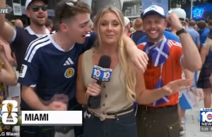 Repórter da TV de Miami aprende da maneira mais difícil depois de tentar entrevistar ao vivo torcedores escoceses bêbados da Copa do Mundo