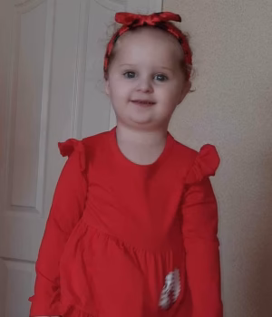109571331-15925937-Joycelynn_Dylewski_was_found_struggling_to_breathe_inside_an_apa-a-10_17823230197.avif
