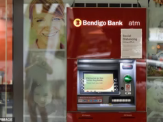 Pânico dentro dos empregos do Bendigo Bank: Oitenta funções em risco à medida que o trabalho é terceirizado na próxima reestruturação