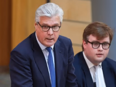 Stephen Daisley: Russell Findlay estava de bom humor, mas Malcolm Offord surpreendeu com sua tentativa de trocação. Completamente pronto. Honra total…