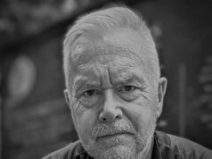 Howe Edwards afirma que é ‘excepcionalmente qualificado’ para acabar com o ‘silêncio de doenças mentais graves’ depois de se declarar culpado de fazer imagens indecentes de crianças