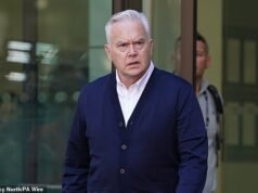 Ex-apresentador da BBC humilhado enquanto ativistas usam novo blog para explicar os crimes sexuais de Huw Edwards