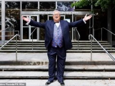 O ex-apresentador da RTÉ, Joe Duffy, acredita que os policiais deveriam ter permissão para apreender os telefones celulares de suspeitos de crimes sem um mandado de busca… Isso segue uma medida subjetiva