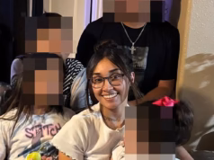 Duas jovens irmãs sorriem para a câmera enquanto uma mãe de cinco filhos é presa em plena luz do dia pela morte por esfaqueamento