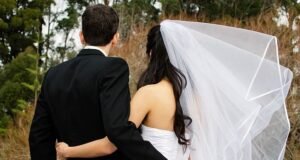 Uma em cada três pessoas recusa convites de casamento por causa do custo extra
